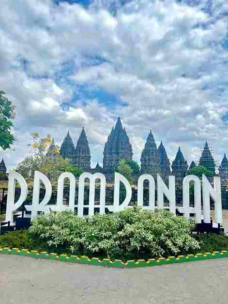candi prambanan