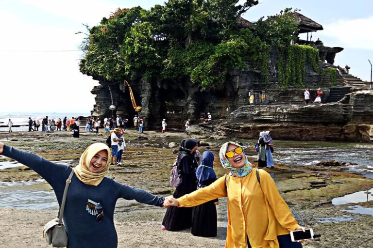 pura tanah lot