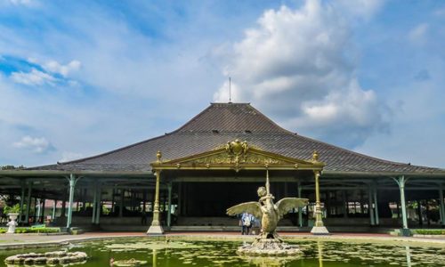 Jejak Kejayaan Pura Mangkunegaran Solo di Tengah Kota Budaya